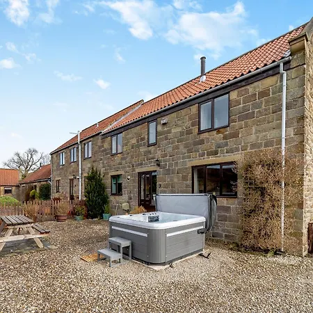 Holiday home Stable - Uk42936
